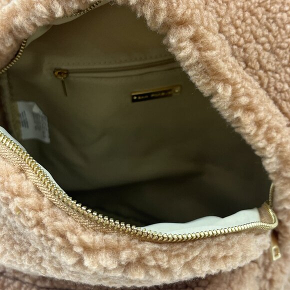 Tan Sherpa / Faux Fur / Fuzzy Backpack / Laptop Bag - NWT - Picture 9 of 9